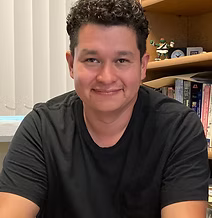 Dr. Víctor Estrada-Manzo